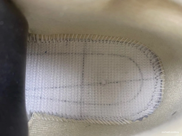 CHECK FZ8117-003 CUT X SCOTT TRAVIS THE JORDAN 1029